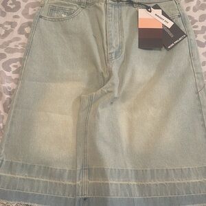 PLAYBOY Light Blue Denim Capris